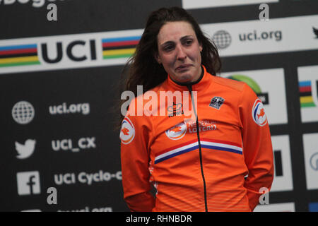 02-02-2019 : WK wielrennen : Veldrijden : Bogense : Lucinda Brand thrilling na het halen van de medaille zilver : Crédit photos Orange/Alamy Live News vof Banque D'Images