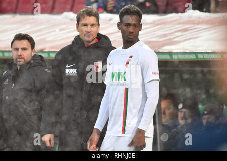 Augsburg, Allemagne. 06Th Feb 2019. Jens Lehmann (Co) d'Augsbourg coach entraîneur de Reece OXFORD (FC AUGSBURG) pour une substitution. 1er Football Bundesliga, 20 ème journée, journée20. FC Augsburg (A) -1 FSV FSV FSV Mainz 05 (MZ) 3-0. sur 03.02.2019 à Augsbourg/Allemagne, WWK AREN A. | Conditions de crédit dans le monde entier : dpa photo alliance/Alamy Live News Banque D'Images