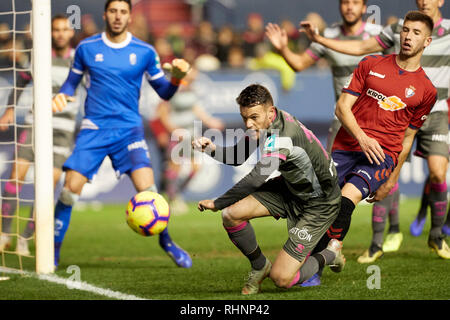 David García (défenseur ; CA Osasuna) vu en action au cours de l'espagnol de La Liga football 123, match entre le CA Osasuna et Granada CF a l'Sadar stadium, à Pampelune (Navarre), Espagne. ( Score final ; CA Osasuna 1:0 Granada CF ) Banque D'Images