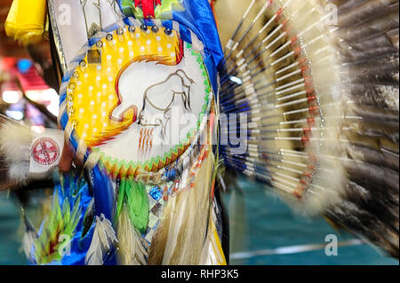 Première Nation de danseuses à l'Tsuut'ina Pow Wow annuel Rodeo & Bragg Creek, Alberta, Canada Banque D'Images