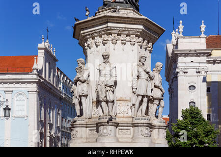 Sculptures sur statue de Luís de Camões à Lisbonne, Portugal Banque D'Images