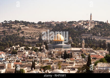 Vieille ville de Jérusalem, vue sur les toits de Jérusalem à partir de la partie supérieure de l'Hospice autrichien. Banque D'Images