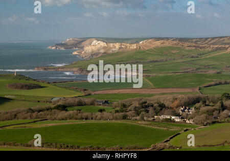 La Fiducie du patrimoine mondial Dorset Coast de Swyre la tête, à l'ouest sur la baie de Kimmeridge et Tour Clavell à Worbarrow Tout et au-delà. Le Dorset. Banque D'Images