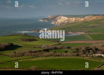 La Fiducie du patrimoine mondial Dorset Coast de Swyre la tête, à l'ouest sur la baie de Kimmeridge et Tour Clavell à Worbarrow Tout et au-delà. Le Dorset. Banque D'Images