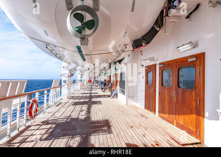 Croisières P&O Arcadia sur sa croisière Noël et Nouvel An pour les Caraïbes, un aller-retour de 28 jours à partir de Southampton. Banque D'Images