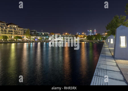 Nuit d'été claire à l'East Perth Western Australia Banque D'Images