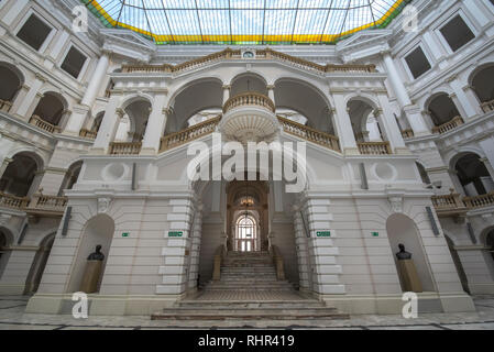 Intérieur de l'Auditorium principal - Université de technologie de Varsovie (Polonais : Politechnika Warszawska ; littéralement, "l'École polytechnique de Varsovie') - Warsaw , Pologne Banque D'Images