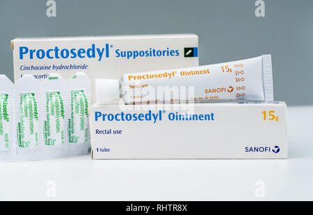 CHONBURI, THAÏLANDE-Août 3, 2018 : Proctosedyl suppositoires et Proctosedyl pommade usage rectal. L'hydrocortisone et la cinchocaïne pour traitement haemor Banque D'Images