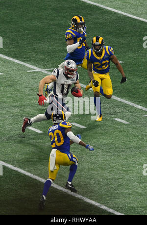 Atlanta. 3, 2019. New England Patriots' Julian Edelman (C) brise pendant le Super Bowl de la NFL LIII match de football entre New England Patriots et Los Angeles Rams à Atlanta, aux États-Unis, le 3 février 2014. New England Patriots a gagné 13-3. Source : Xinhua/Alamy Live News Banque D'Images