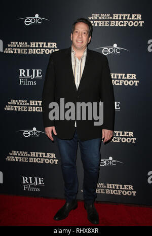 Hollywood, CA. Feb, 2019 4. Patrick Ewald, à RLJE Films' 'l'homme qui a tué Hitler et puis Bigfoot' Premiere à l'ArcLight Hollywood à Hollywood, Californie le 4 février 2019. Credit : Faye Sadou/media/Alamy Punch Live News Banque D'Images