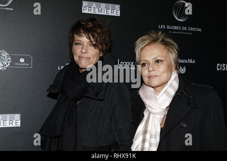 Paris, France. Feb, 2019 4. Anne Le Nen et Muriel Robin assister à la 14e cérémonie de globes de cristal à la salle Wagram le 4 février 2019 à Paris, France. Credit : Bernard Menigault/Alamy Live News Banque D'Images