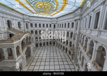 Intérieur de l'Auditorium principal - Université de technologie de Varsovie (Polonais : Politechnika Warszawska ; littéralement, "l'École polytechnique de Varsovie') - Warsaw , Pologne Banque D'Images