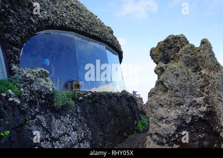 Und Aussichtsplattform Panoramafenster, Mirador del Río, Lanzarote, Kanarische Inseln, Spanien Banque D'Images