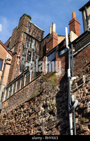 Le mur de la ville romaine d'Exeter. Banque D'Images