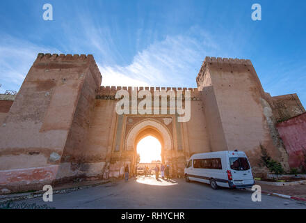 Meknes, Maroc - Avis de Meknes à Bab Berdaine. Meknes est une ville classée au patrimoine mondial de l'UNESCO. Banque D'Images