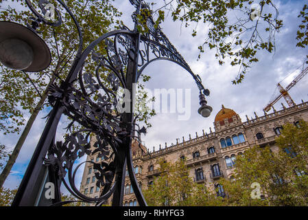 Barcelone, Espagne - voir le cas de ' ' sur les bâtiments Antoni Rocamora Passeig de Gracia. Construit par les frères Bassegoda Banque D'Images