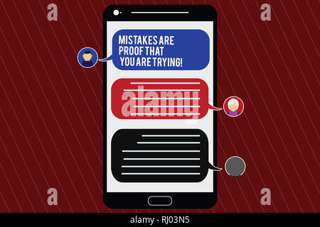 Signe texte montrant les erreurs sont la preuve que vous essayez. Photo conceptuelle d'essais et d'erreurs est la voie de la réussite avec l'écran Mobile Messenger Chat Hea Banque D'Images