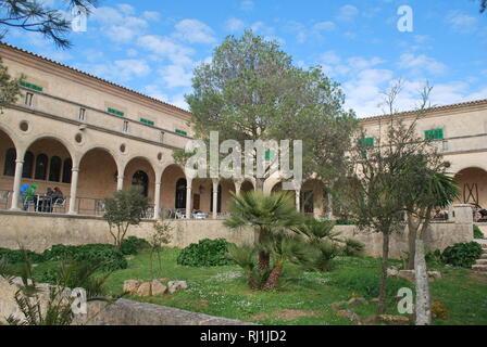 L'ARUC Randa sanctuaire est un monastère au sommet de l'hôtel et sur l'île espagnole de Majorque. Banque D'Images