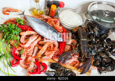 Produits de la mer frais en cuisine Banque D'Images