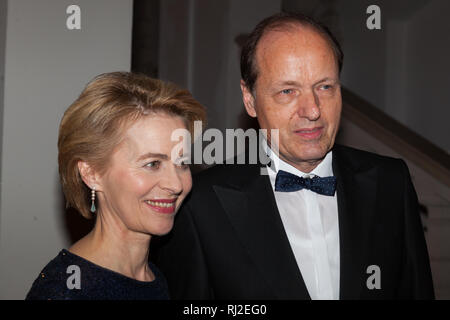 Dresde, Allemagne - 01 Février : le ministre allemand de la défense, Ursula von der Leyen et Heiko von der Leyen lors de la 14e opéra Semper Ball 2019 Banque D'Images