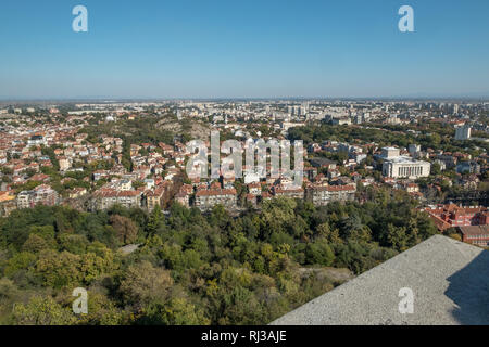 Prises du point de vue d'Bunardzhika Hill (le Liberator's Hill), cette image des zones résidentielles et les toits du centre de la ville. Banque D'Images