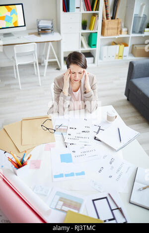 Stresse Woman Working Banque D'Images