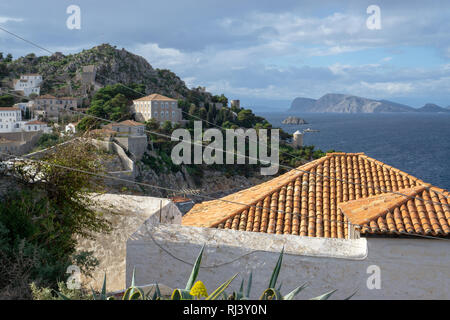 La vue du haut de l'île d'Hydra est inoubliable. Banque D'Images