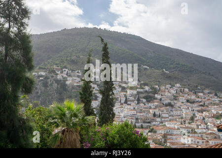 La vue du haut de l'île d'Hydra est inoubliable. Banque D'Images