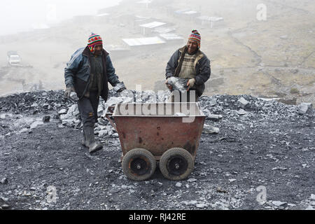 Bolivien, Cordillera Apolobamba, Bergbau, or, Minenarbeiter, Banque D'Images