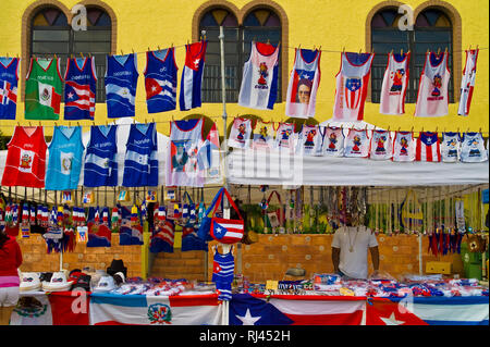 Stand de souvenirs, Carnaval de Calle Ocho, Little Havana, Miami, Floride, USA, Banque D'Images