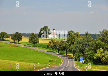 Deutschland, Bayern, Voralpenland, Bundesstra ?e, Kirche St. André ? Dans réglage, Banque D'Images