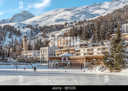 Patinoire naturelle, Kulm Country Club, Kulm Park, St.Moritz, Grisons, Suisse Banque D'Images