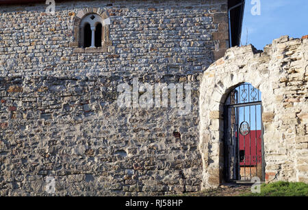 Romanisches Fenster im Kloster Posa bei Zeitz, Sachsen-Anhalt, Allemagne Banque D'Images