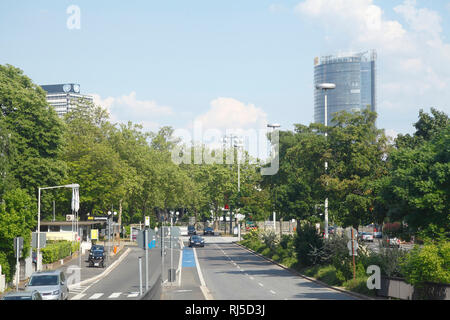 Konrad Adenauer Allee, Bundeskanzlerplatz , Post-Tower, Bonn, Nordrhein-Westfalen, Deutschland, Europa Banque D'Images