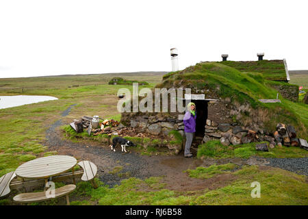 Haus, Touristin, Saenautasel, Island, Landschaft Banque D'Images