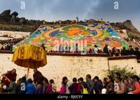 Tibet, Malerei am Kloster, Drepung Gläubige Pilger, Banque D'Images