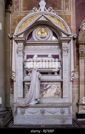 Tombe de Gioachino Antonio Rossini à l'intérieur de la Basilique de la Sainte Croix, Basilica di Santa Croce Banque D'Images