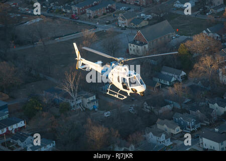 Un U.S. Customs and Border Protection Air et Marine Operations que350 hélicoptère A-Star effectue un survol du stade Mercedes-Benz à Atlanta, Géorgie, le 1 février 2019. U.S. Customs and Border Protection Photo par Glenn Fawcett Banque D'Images