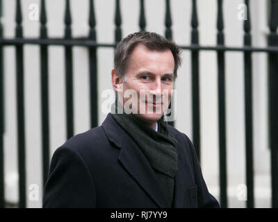 London UK. 5 février 2019.Jeremy Hunt MP Secrétaire d'État aux Affaires étrangères et du Commonwealth arrive à Downing Street pour la réunion hebdomadaire du cabinet Crédit : amer ghazzal/Alamy Live News Banque D'Images