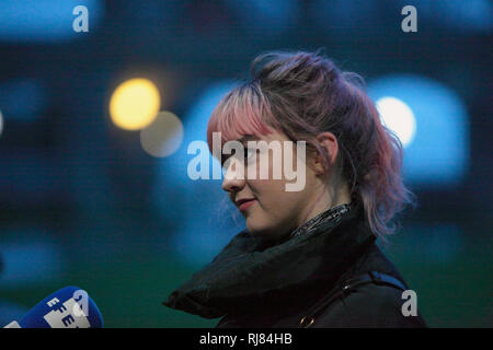 St Andrews, Fife, Scotland, UK. Feb, 2019 5. Maisie Williams, la promotion de sa nouvelle application de réseau social pour les jeunes artistes, avec des étudiants de l'Université de St Andrews, avant d'apparaître au plus jeune universitys Hall, le mardi 5 février 2019, St Andrews, Fife, Scotland, UK Crédit : Derek Allan/Alamy Live News Banque D'Images