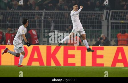 Dortmund, Allemagne. 05 Feb, 2019. firo : Football, Saison 2018/2019 DFB-Pokal, tasse, BVB Borussia Dortmund - Werder Brême jubilation objectif 1.0 par Milot Rashica avec Max Kruse | utilisée dans le monde entier : dpa Crédit/Alamy Live News Banque D'Images