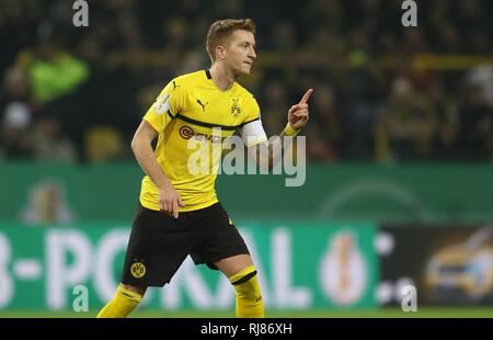 Dortmund, Allemagne. 05 Feb, 2019. firo : Football, Saison 2018/2019 DFB, tasse, BVB Borussia Dortmund - Werder Brême jubilation sur son objectif à 1 : 1 coup franc par MArco Reus | Conditions de crédit dans le monde entier : dpa/Alamy Live News Banque D'Images