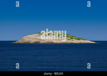 L'île rocheuse isolée l'archipel des Kornati Croatie Banque D'Images