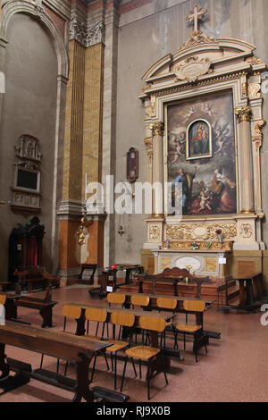 Église des Saints Pierre et Prospero dans Reggio Emilia, Italie - Emilie-Romagne. Chapelle latérale. Banque D'Images