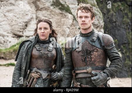 Temporada 6 Capítulo 5. Titre original : jeu des trônes. Titre en anglais : jeu des trônes. Année : 2011. Directeur : DANIEL MINAHAN. Stars : ALFIE ALLEN ; GEMMA WHELAN. Credit : HBO / Album Banque D'Images