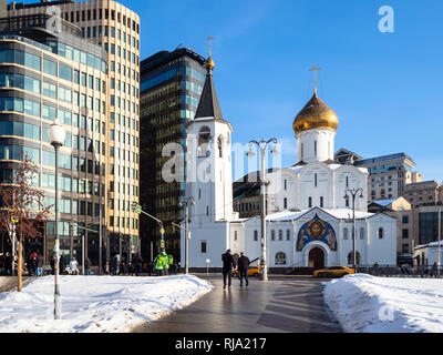 Moscou, Russie - le 25 janvier 2019 : les gens près de l'église de St Nicolas l'Wonderworker Tverskaya à Outpost (église de Saint-Nicolas dans la vieille Tver B Banque D'Images