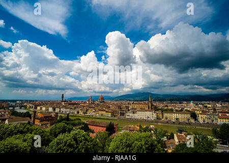 Vue Aérienne Vue panoramique sur la ville à partir de la Piazza Michelangelo Banque D'Images