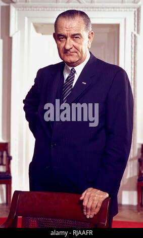 Lyndon Baines Johnson (1908 - 1973), mentionné par ses initiales, LBJ, était un homme politique américain qui fut le 36e président des États-Unis de 1963 à 1969, en supposant que le bureau après avoir été à la 37e Vice-président des États-Unis de 1961 à 1963. Banque D'Images
