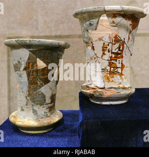 Poterie de la tombe thébaine TT56 la tombe de Userhat. vers 1400 av. La tombe est dans la nécropole thébaine, sur la rive ouest du Nil, face à Louxor. La tombe est la sépulture de Userhat, qui était le scribe royal, enfant de la Pépinière Royale, au cours de la xviiième dynastie le roi Amenhotep II Banque D'Images