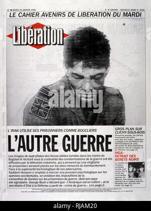 Titre dans "Libération" un journal français, le 22 janvier 1991, concernant le chef d'Escadron Jean Peters (né en 1961), pilote de la Royal Air Force capturée sur sa première mission durant l'opération Tempête du désert. Après la capture, on lui a montré, meurtri et battu, semble-t-il à la télévision. A la fin de la guerre, il a été libéré et est retourné à la RAF pour dix années supplémentaires. code Opération Bouclier du désert et l'opération Tempête du désert, la guerre menée par les forces de la coalition de 35 nations menée par les États-Unis contre l'Iraq en réaction à l'invasion et l'annexion du Koweït. Vous trouverez ci-après un rapport sur la Banque D'Images